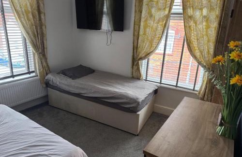 Stoke-on-Trent Apartamento | Superb 2 bed Apartment Great location