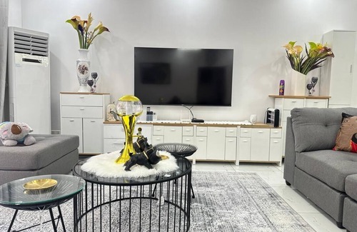 Mikocheni Apartamento | Superb 2-bedroom apartment with AC in Dar es Salaam
