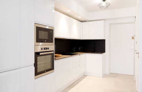 Cannes City Centre Apartamento | Superb 2 beds 2 baths in Martinez Hotel area