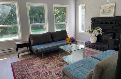 Bradner Otro | Superb 3-bedroom farmhouse in Abbotsford