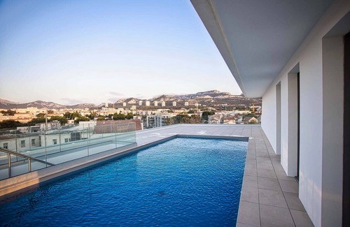 Bonneveine Apartamento | Excelente apartamento de 3 p, a 10 minutos de la playa con piscina y estacionamiento.
