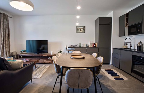 Bonneveine Apartamento | Superb 3-room apartment, 10 minutes from the beach with pool and parking