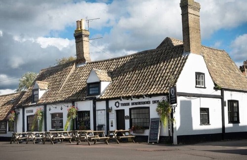 Wyton Casa | Superb 4BD Stay in Wyton and Houghton Village
