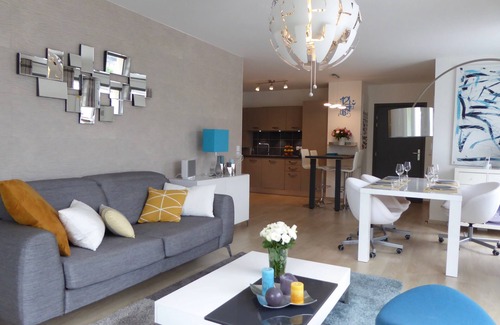 Bastide Apartamento | Magnífico apartamento de 75m2, terraza de 40m2 con orientación sur, 2 dormitorios. Cerca del centro