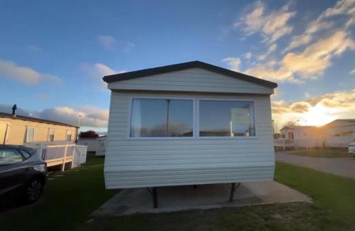 Great Yarmouth Complejo | Superb 8 Berth Caravan At California Cliffs, Near Scratby Beach Ref 50006G