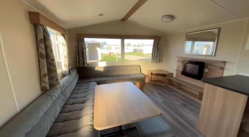 Great Yarmouth Complejo | Superb 8 Berth Caravan At California Cliffs, Near Scratby Beach Ref 50006G