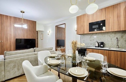 Quartier du Faubourg-Montmartre Apartamento | Superb Air-conditioned Apartment Center of Paris