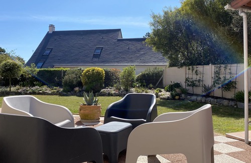Saint-Germain-sur-Ay Villa | Magnífica y cálida villa situada a 300 metros del mar.