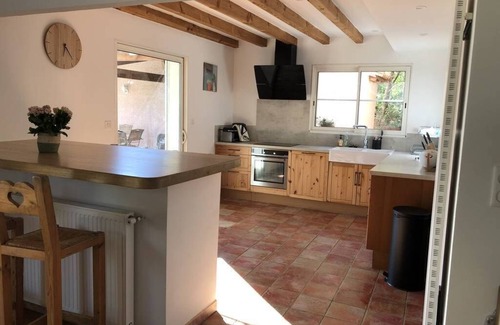 Autignac Villa | Magnífica villa piscina tranquila vista impecable 6 pers