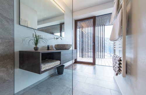 Valle di Casies Apartamento | Superb Apartement Large with View of the Dolomites