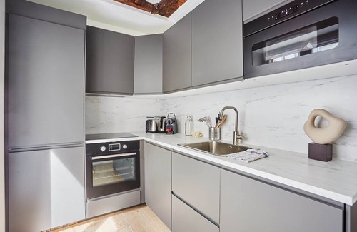 Paris City Center Apartamento | Superb Apartment Louvre Museum 2 Bedrooms