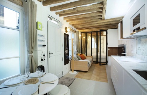 Arsenal Apartamento | Superb Apartment Place des Vosges Le Marais
