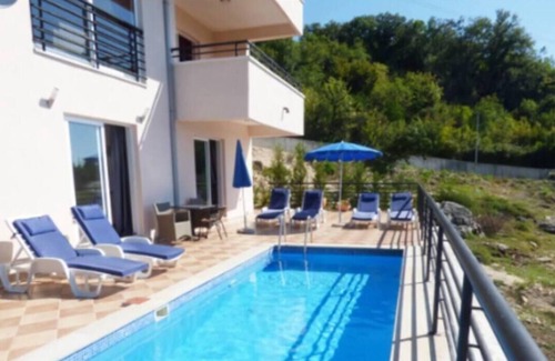 Trebesinj Casa | Superb Breathtaking Views 3Bedroom All Day Sun