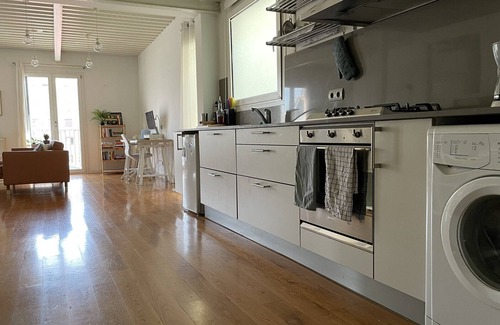 Barceloneta Apartamento | Superb Brooklyn-Style Loft @ Barceloneta Beach
