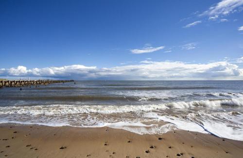 Harwich Otro | Superb Caravan At Dovercourt Park, Sleeps 8 Ref 44202C