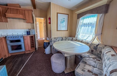 Kessingland Casa | Caravana para perros con 8 camas y calefacción central en el parque Kessingland ref 90040s