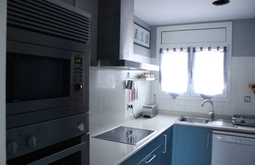Llanca Apartamento | Magnífico apartamento confortable con impresionantes vistas al mar ya la montaña.