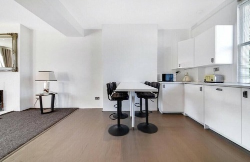 Ravenscourt Park Apartamento | Superb Contemporary Apartment