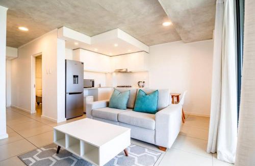 Hillhead Apartamento | Superb East 311 at Coral Point