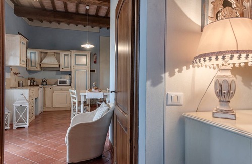Simignano Apartamento | Magnífica casa de vacaciones con terraza privada, piscina panorámica y wi-fi wi-fi