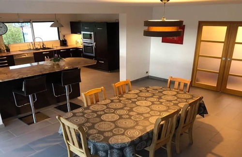 Sainte-Seve Casa | magnífica casa con una ubicación ideal de 220 m2
