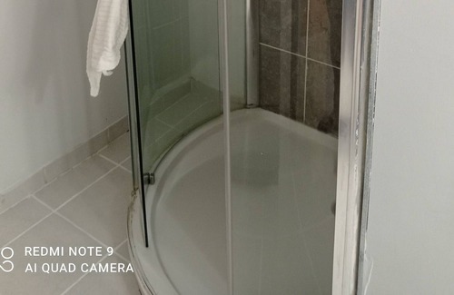 Cote-Saint-Paul Casa | SUPERB HOUSE ON 2 COMFORTABLE AND QUIET 2 FLOORS - NEAR METRO