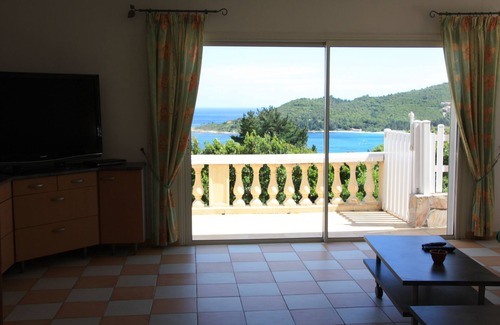 Favone Villa | Magnífica villa con piscina infinita con impresionantes vistas al mar en Favone