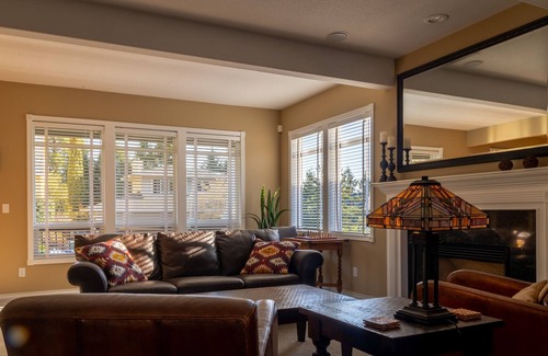 Northwest Portland Casa | Superb Location, with Air Conditioning & Office Space