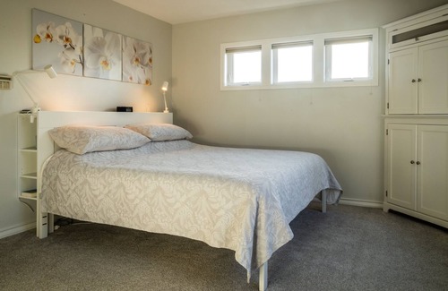 Northwest Portland Casa | Superb Location, with Air Conditioning & Office Space