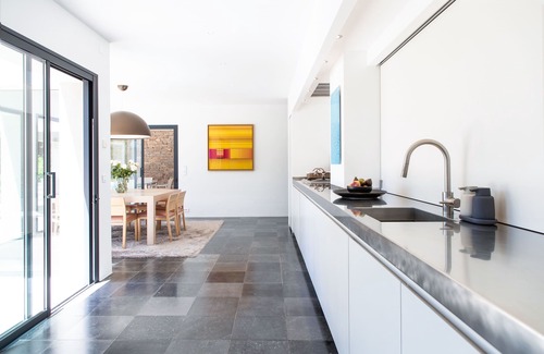 La Garde-Freinet Villa | Magnífica villa contemporánea con vista en un entorno verde.