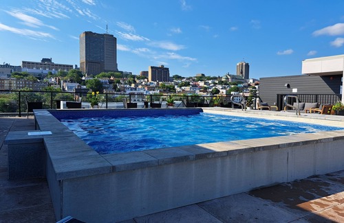 Saint-Jean-Baptiste Apartamento | Superb new condo with pool, in the heart of downtown Quebec City