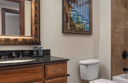 Florida Central Atlantic Coast Complejo | Superb Orlando Presidential Suite with balcony, pool, arcade, putt putt golf