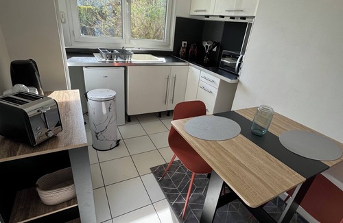 Beauvais Apartamento | Superb studio in the center of Beauvais. Central yet quiet