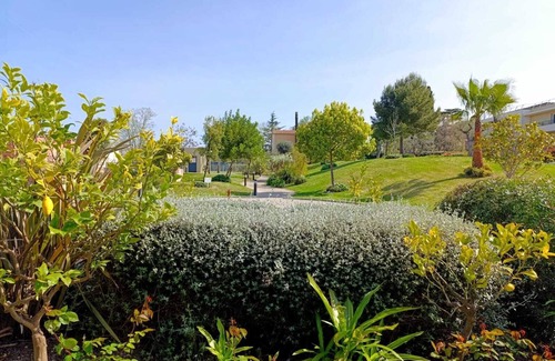 Saint Antoine Apartamento | Superb studio with pool and garden