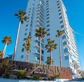 Malabata Apartamento | Superb & Sunny 2BR & 2BA apt. w/Seaview, Malabata