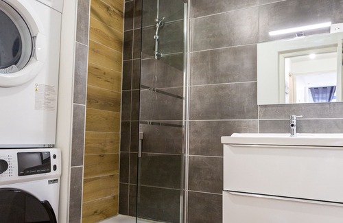 La Villette Apartamento | Superb T4 Terrace Near Station / Joliette
