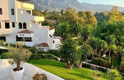 Marbella Apartamento | Superb Townhouse in Golden Mile