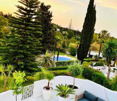 Marbella Apartamento | Superb Townhouse in Golden Mile