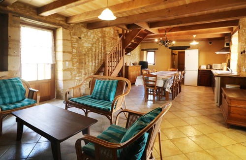 Castels Casa | PERIGURO DE CARÁCTER CON PISCINA CUBIERTA PRIVADA CERCA DE SARLAT