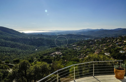 La Londe-les-Maures Villa | Espléndida villa en Valcros para 9 personas con piscina y vistas al mar