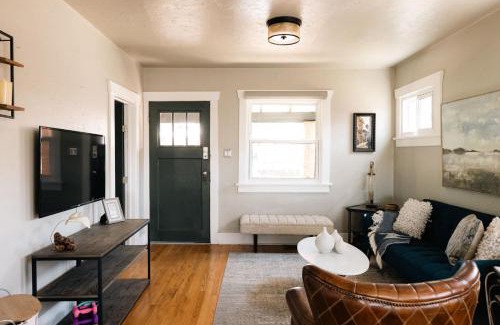 Washington Park West Casa | Superb Washington Park Home - Dog-Friendly w Yard