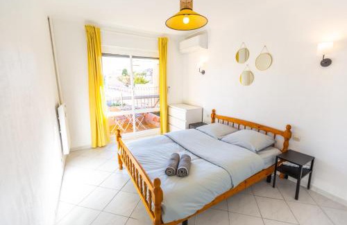 3rd Arrondissement Apartamento | Superbe 100m2 - 2 Balcons - Proche Gare - Climatisé