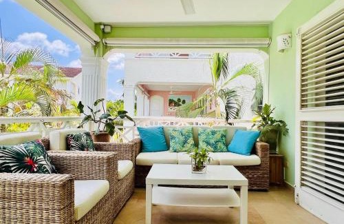 La Iglesia Apartamento | Superbe 2bd apt in gated community 2 steps from everything- Playa Popi