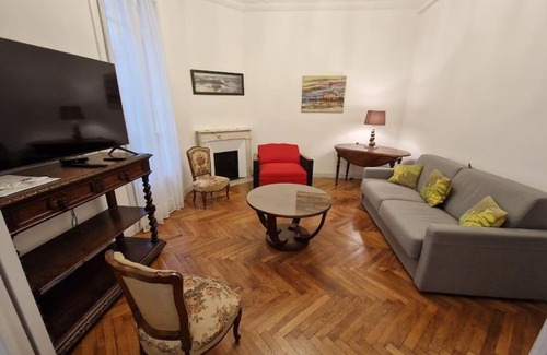 Mantega Apartamento | Superbe 4 pièces 75 m carrés pour 2 à 6 personnes Centre Parking 3 jours minimum