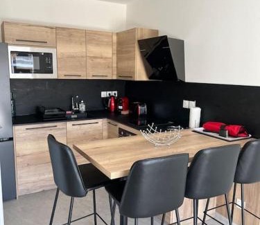 Saint-Mandrier-sur-Mer Apartamento | Superbe Appartement Neuf aucalme