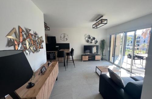 Saint-Mandrier-sur-Mer Apartamento | Superbe Appartement Neuf aucalme