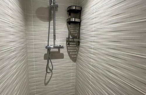 Bagneres-de-Bigorre Apartamento | Superbe appartement mansardé avec mezzanine - proche centre ville, thermes, aquensis