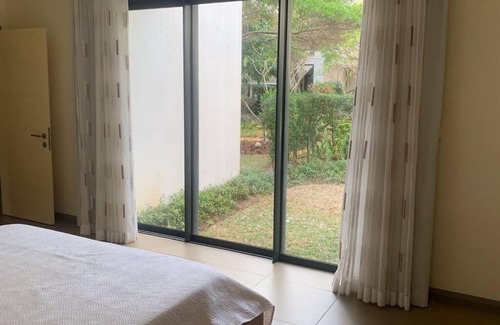 Roches Noires Apartamento | Superbe appartement de 3 chambres avec piscine ,plage