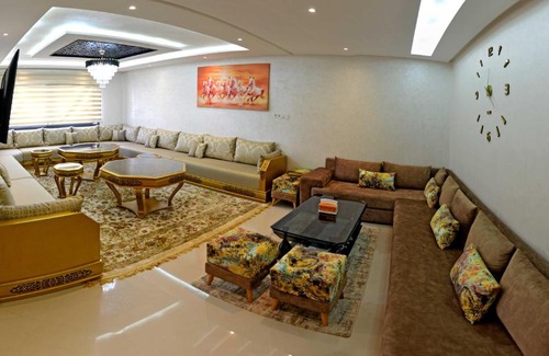 Diour Jamaa Apartamento | Superbe Appartement au Cœur Rabat avec parking