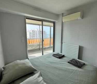 Golfe Juan Apartamento | Superbe appartement vue mer garage privatif ferme